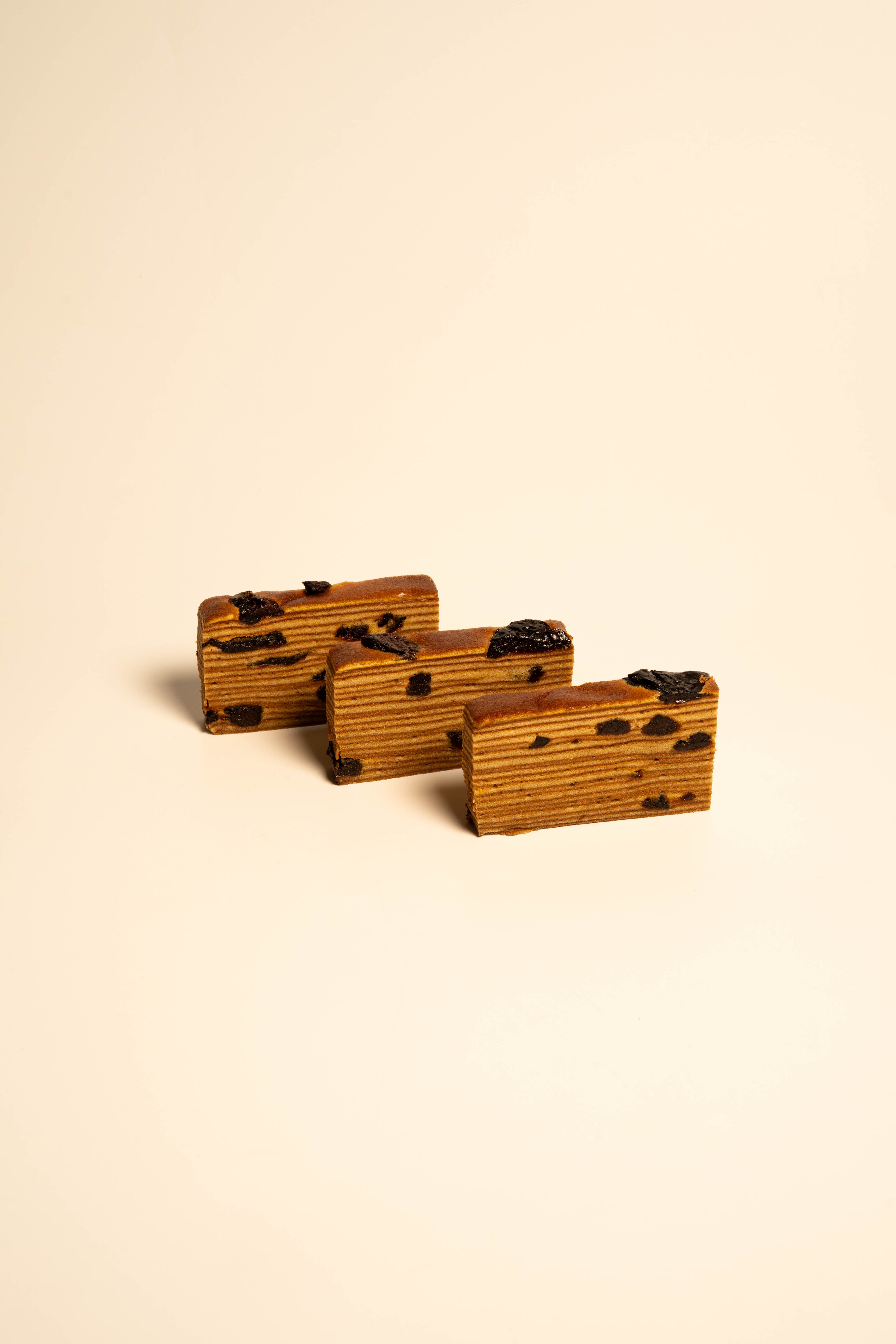 Layer Cake – Prune